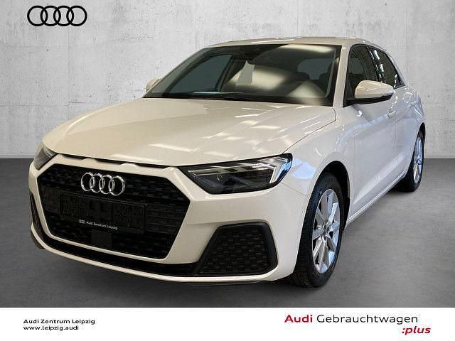 Weiß Gebraucht 2022 Audi A1 Sportback Sport Kleinwagen | 19.990 € (Fairer Preis) - Bild 1/4