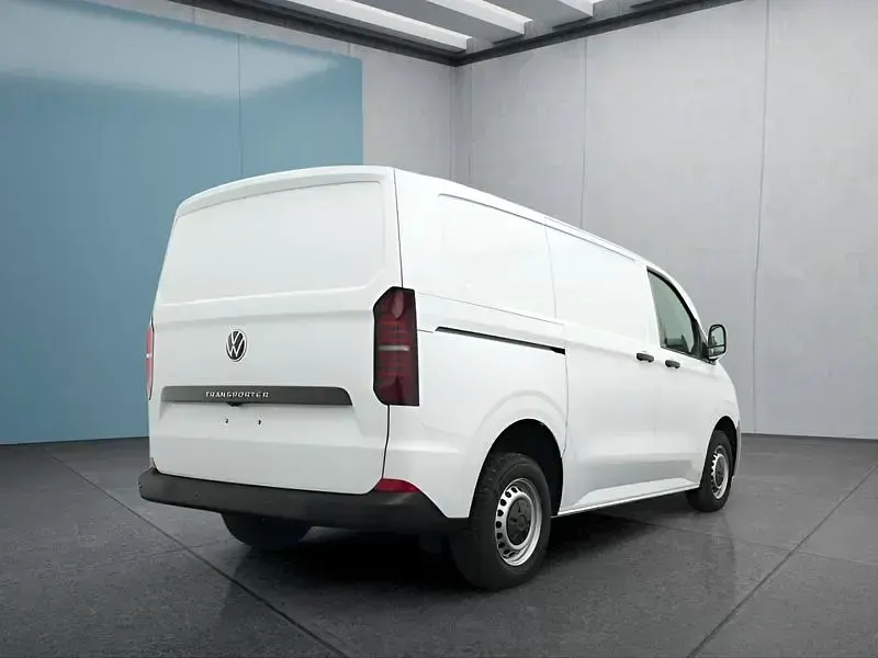 Neu VW T7 110 PS (80 kW) 2026 Weiß Van