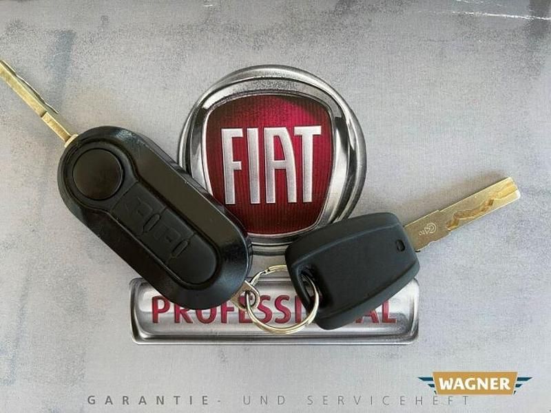 Gebraucht Fiat Ducato 131 PS (96 kW) 2014 Blau Van