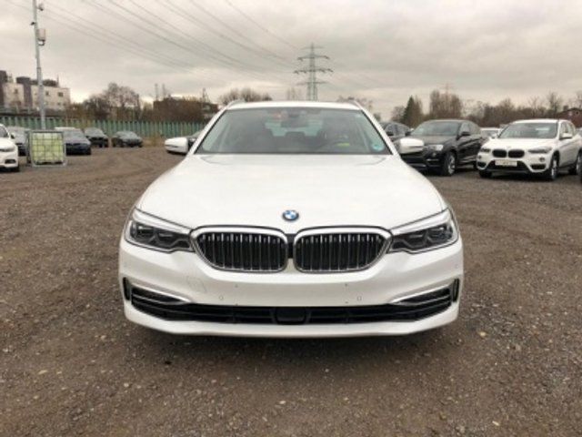 Gebraucht BMW 520 Luxury Line 190 PS (139 kW) 2020 Weiß metallic Kombi