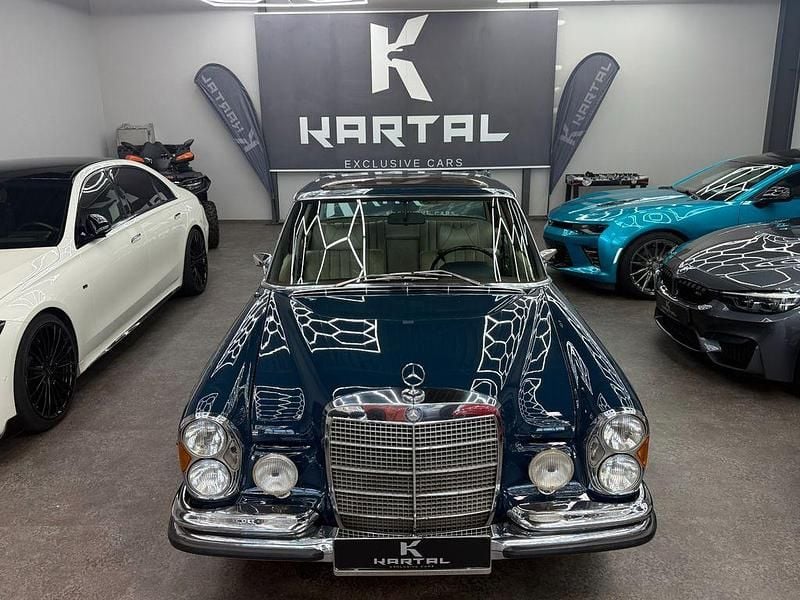 Blau Gebraucht 1967 Mercedes 280 SE Limousine | 25.000 € - Bild 1/4