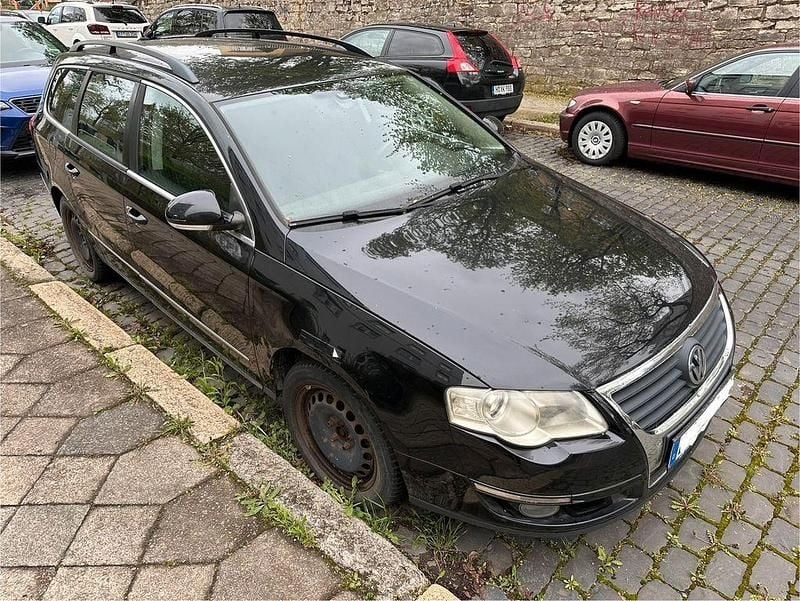Second-hand VW Passat 140 CP (102 kW) 2005 Negru Break