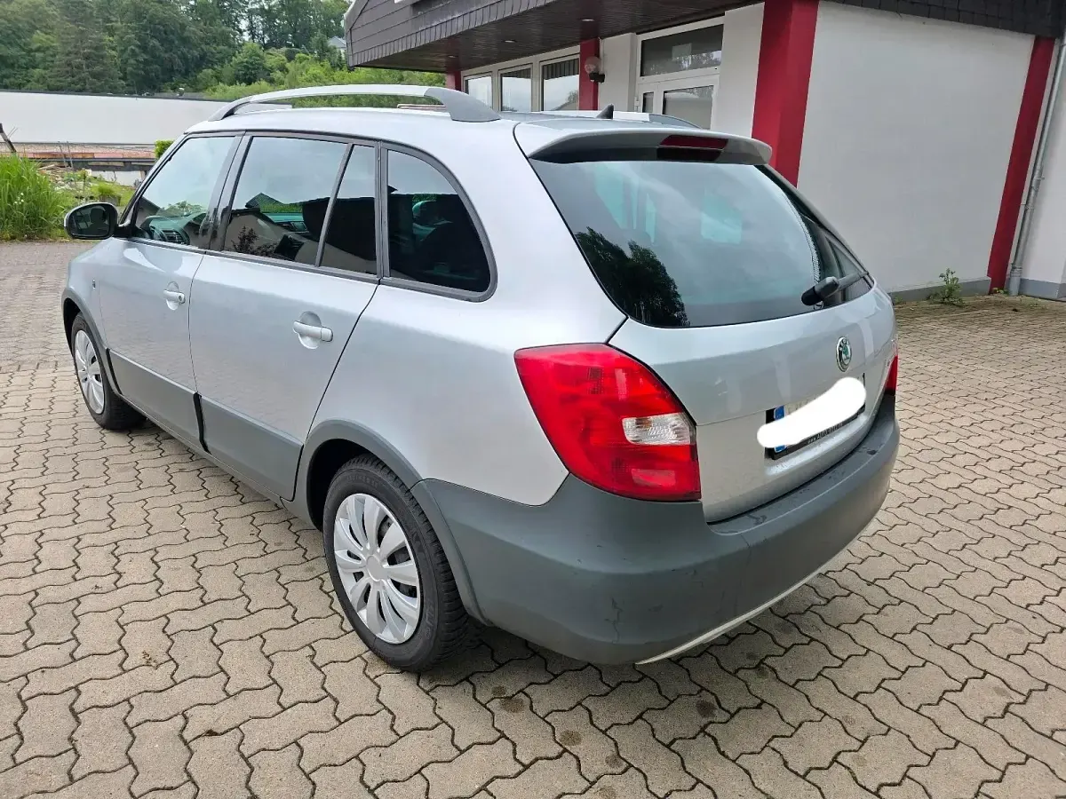 Gebraucht Skoda Fabia 105 PS (77 kW) 2012 Grau Kombi