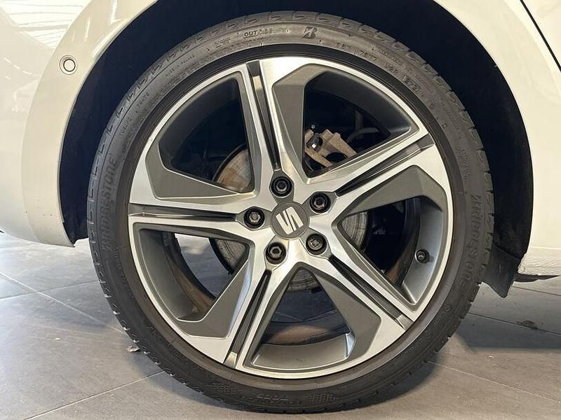 Gebraucht Seat Leon FR 150 PS (110 kW) 2022 Weiß Limousine