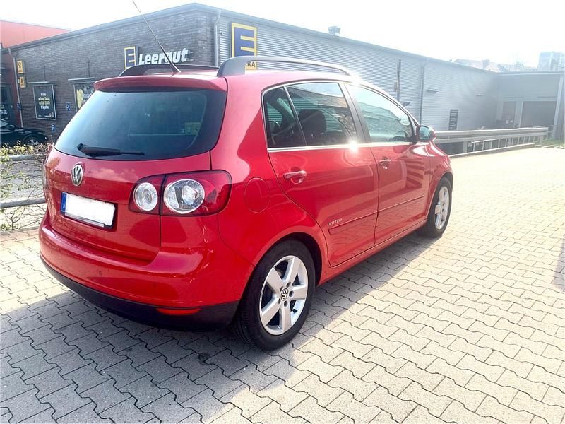 Gebraucht VW Golf Plus Cross United 102 PS (75 kW) 2008 Rot Van / Kleinbus
