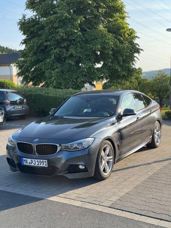 Grau Gebraucht 2013 BMW 320 Gran Turismo M Sport Limousine | 12.850 € (Fairer Preis) - Bild 1/4