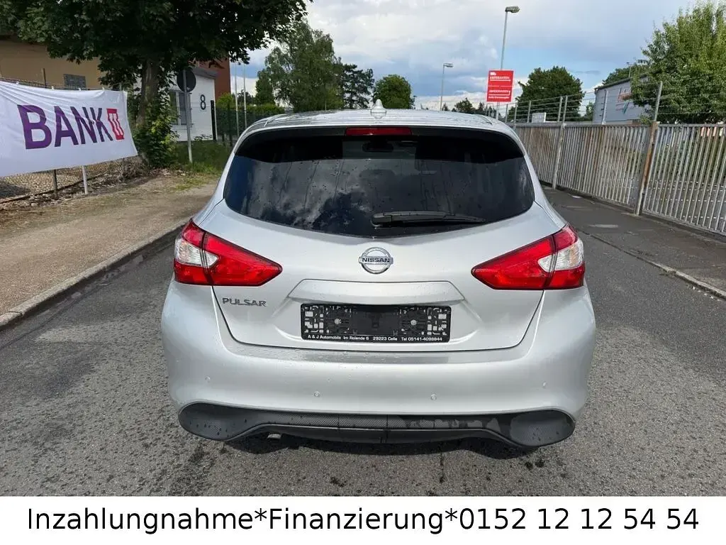 Gebraucht Nissan Pulsar N-Connecta 116 PS (85 kW) 2018 Silber Kleinwagen