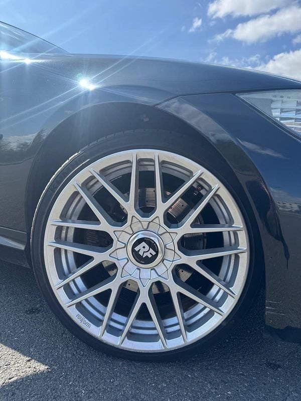 Second-hand BMW 325 197 CP (144 kW) 2010 Negru Berlinǎ
