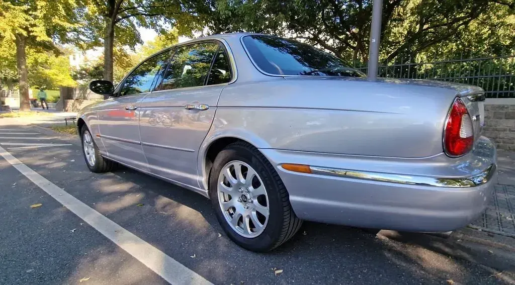 Gebraucht Jaguar XJ6 238 PS (175 kW) 2004 Silber Limousine