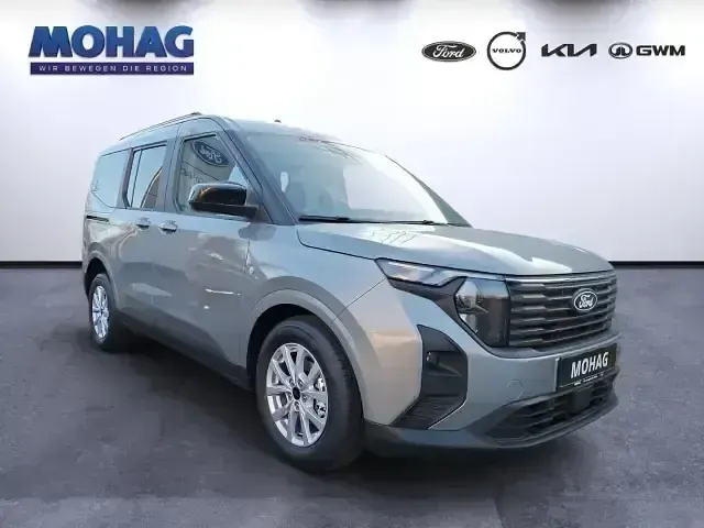 Neu Ford Tourneo Courier Titanium 125 PS (91 kW) 2026 Silber Van / Kleinbus