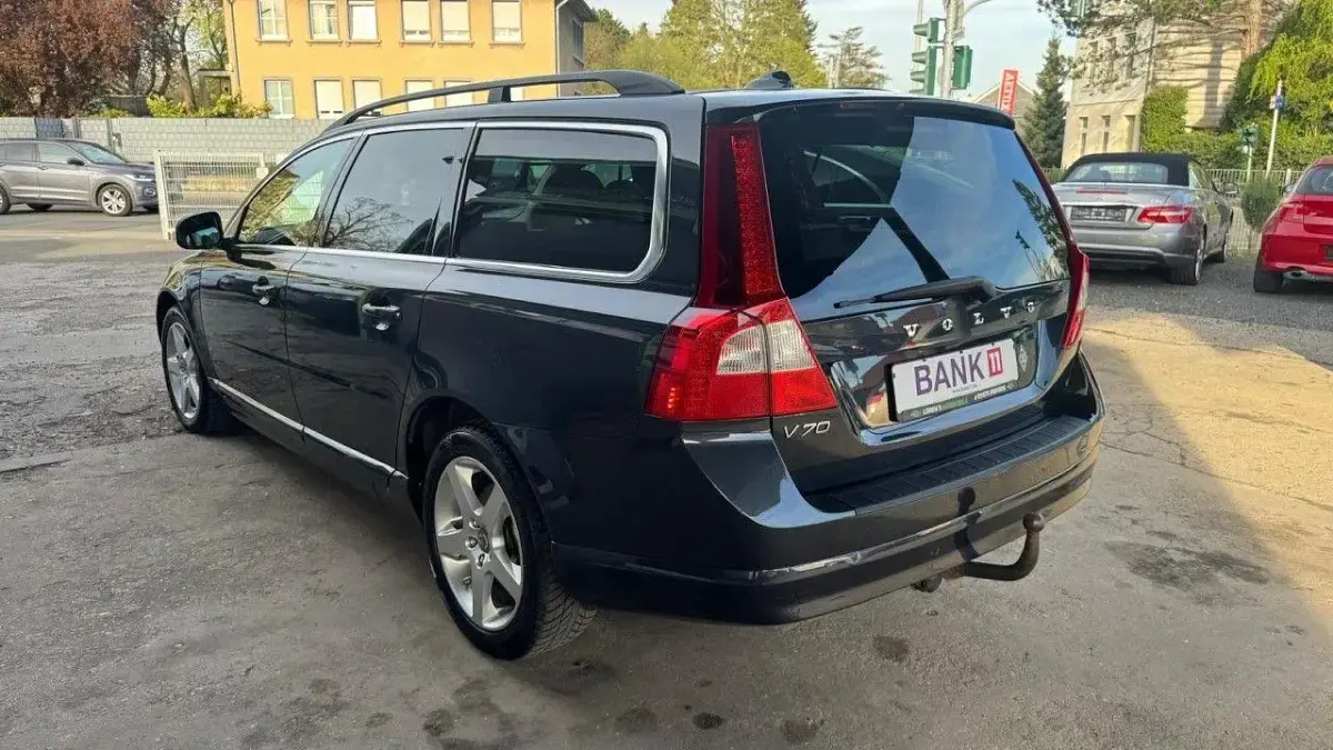 Używany Volvo V70 185 KM (136 kW) 2008 Szary Kombi