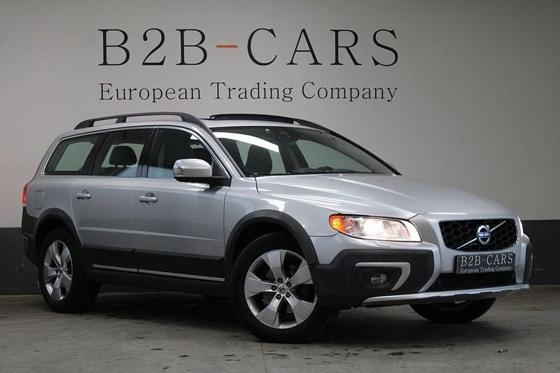 Gebraucht Volvo XC70 Summum 181 PS (133 kW) 2014 Silber Kombi