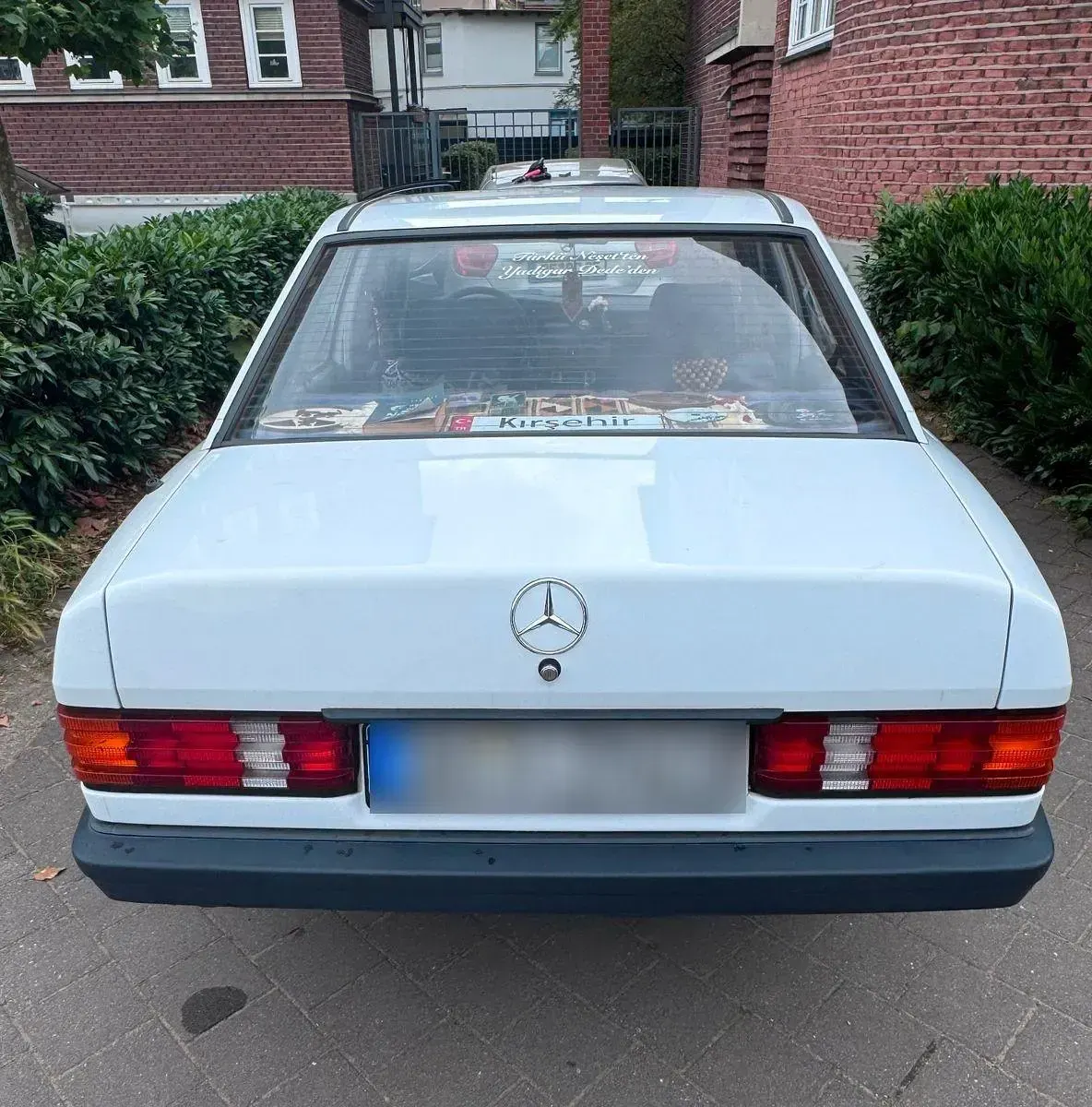Gebraucht Mercedes 190 102 PS (75 kW) 1988 Limousine