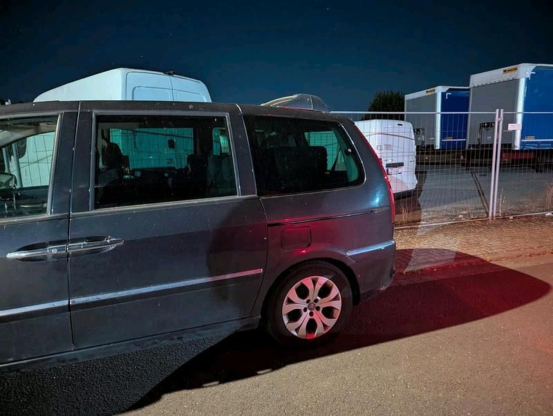 Schwarz Gebraucht 2010 Citroën C8 Van / Kleinbus | 2.899 € (Fairer Preis) - Bild 1/4