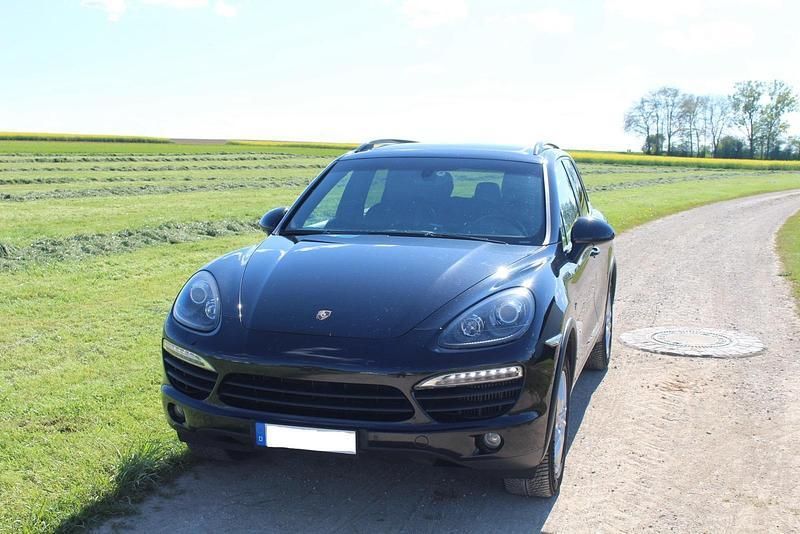 Schwarz Gebraucht 2013 Porsche Cayenne SUV | 14.000 € (Guter Preis) - Bild 1/4