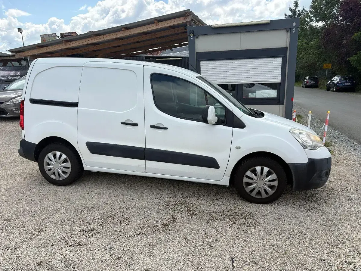 Gebraucht Citroën Berlingo 75 PS (55 kW) 2012 Weiß Van / Kleinbus
