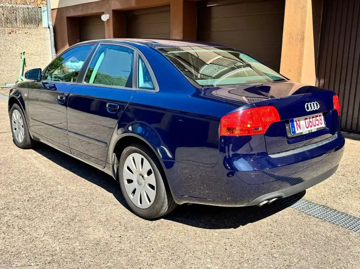 Gebraucht Audi A4 140 PS (102 kW) 2006 Blau Limousine