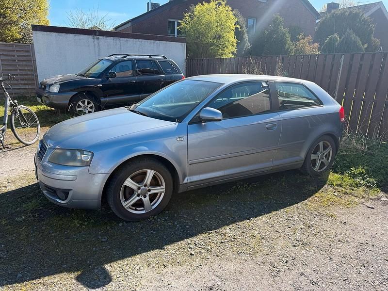 Używany Audi A3 116 KM (85 kW) 2004 Szary Hatchback