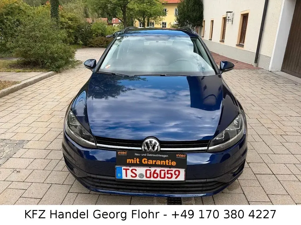 Gebraucht VW Golf VII Trendline 116 PS (85 kW) 2020 Blau Kombi