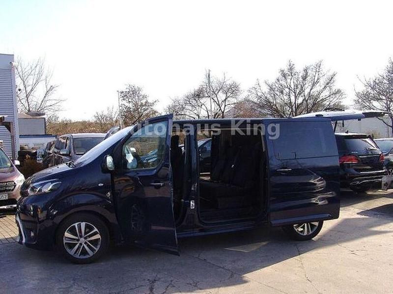 Gebraucht Toyota Proace Verso 177 PS (130 kW) 2018 Blau Kombi