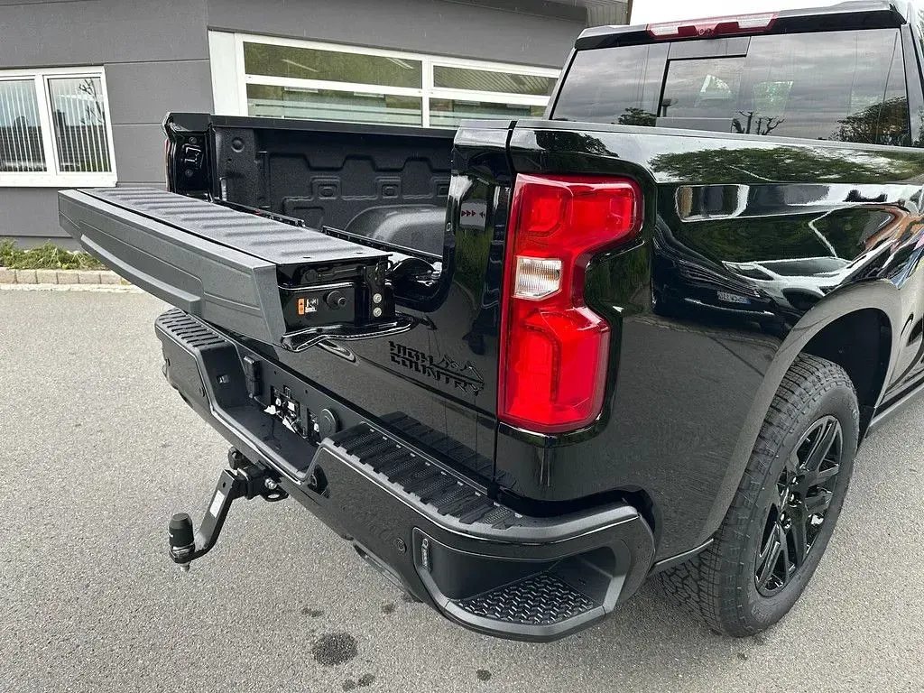 Ny Chevrolet Silverado 426 HK (313 kW) 2026 Sort SUV