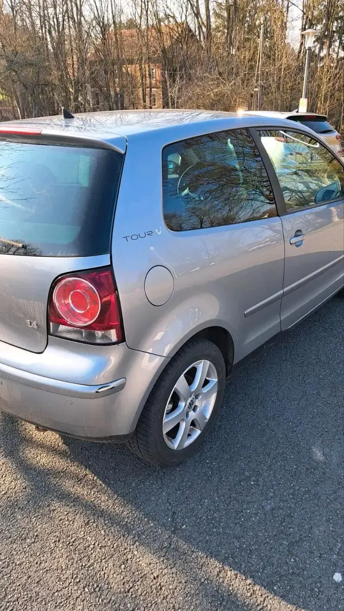 Gebraucht VW Polo 80 PS (58 kW) 2006 Silber Kleinwagen