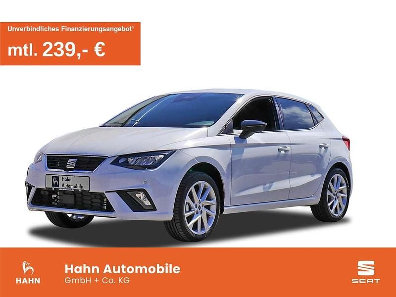 Glacial weiß metallic Neu 2025 Seat Ibiza FR Limousine | 26.480 € (Fairer Preis) - Bild 1/3