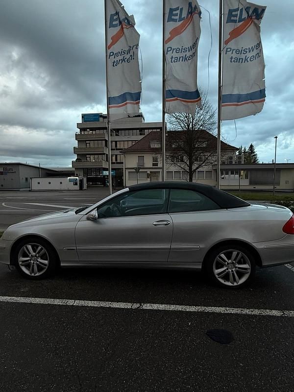 Gebraucht Mercedes CLK350 272 PS (200 kW) 2005 Cabrio