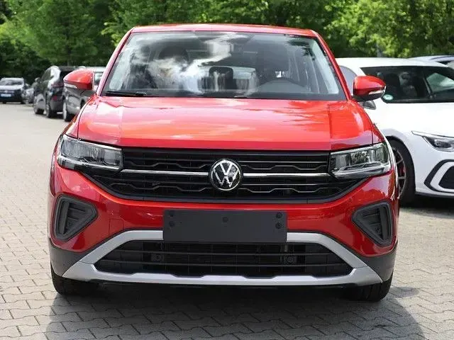 Gebraucht VW T-Cross Basis 95 PS (69 kW) 2025 Rot SUV