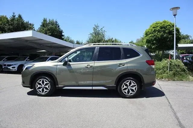 Gebraucht Subaru Forester Comfort 150 PS (110 kW) 2022 Autumn green SUV