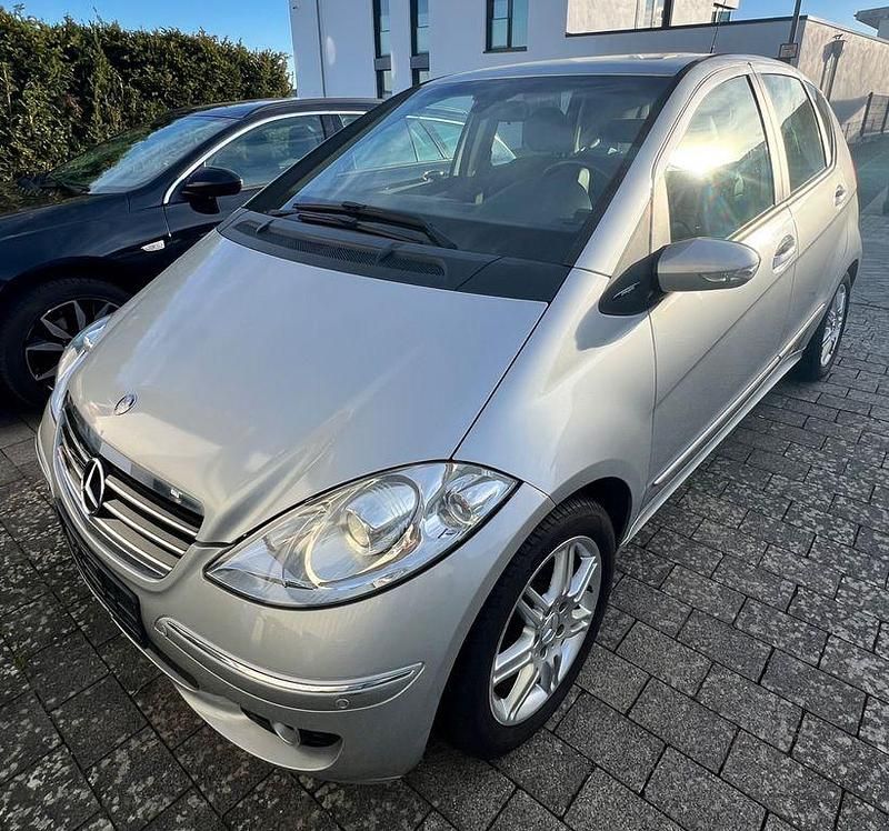 Gebraucht Mercedes A200 Elegance 136 PS (100 kW) 2005 Silber Van / Kleinbus