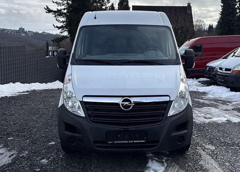 Gebraucht Opel Movano 131 PS (96 kW) 2018 Weiß Van / Kleinbus
