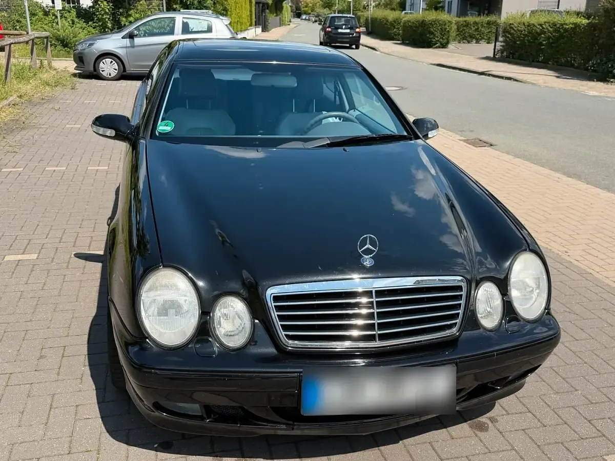 Gebraucht Mercedes CLK230 Avantgarde 197 PS (144 kW) 2001 Schwarz Coupé