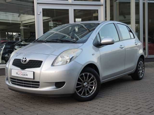 Gebraucht Toyota Yaris Sol 87 PS (63 kW) 2006 Silber metallic Kleinwagen