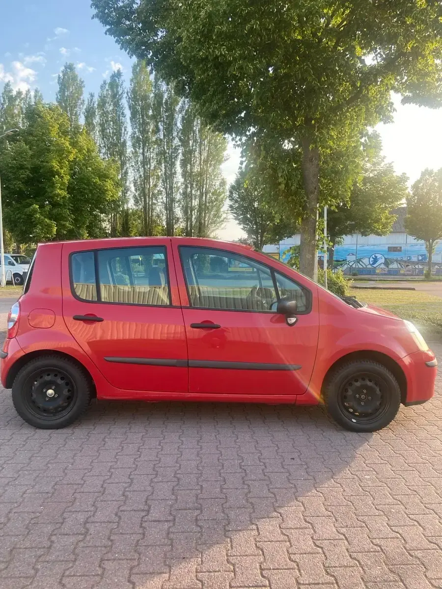Gebraucht Renault Modus 75 PS (55 kW) 2007 Rot Van / Kleinbus