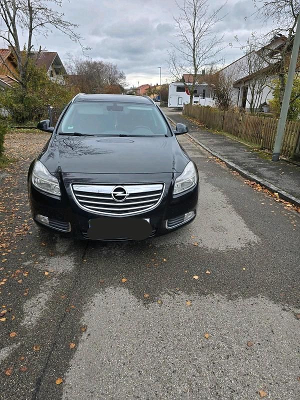 Schwarz Gebraucht 2013 Opel Insignia Kombi | 3.900 € (Superpreis) - Bild 1/4