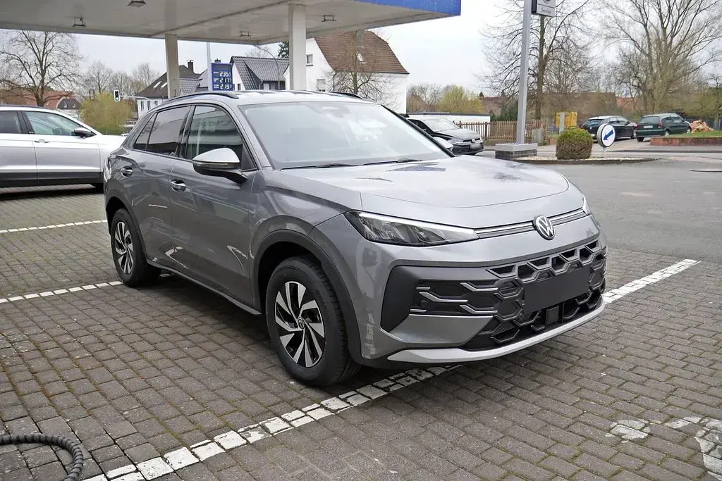 Neu VW T-Roc Life 150 PS (110 kW) 2026 Grau SUV