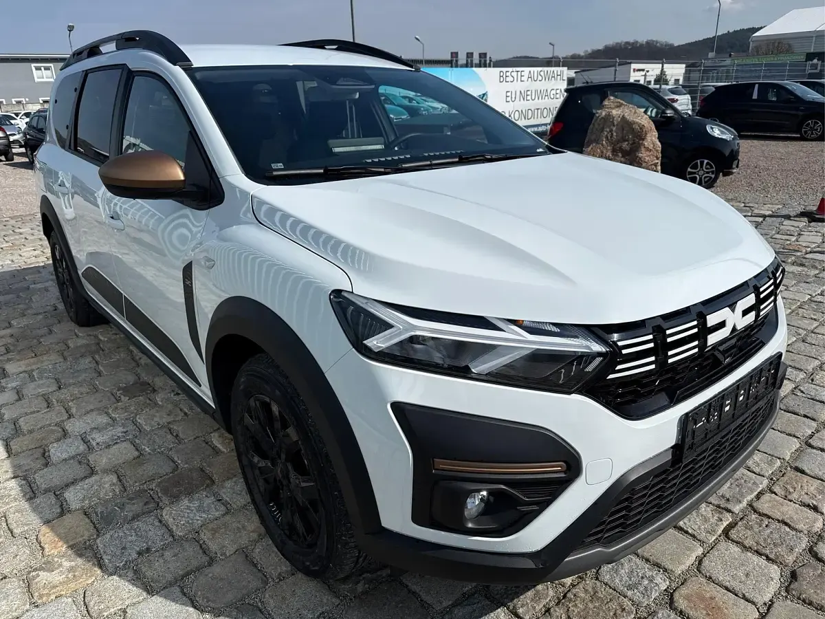 Neu Dacia Jogger Extreme 110 PS (80 kW) 2025 Glacierweiß uni Van / Kleinbus