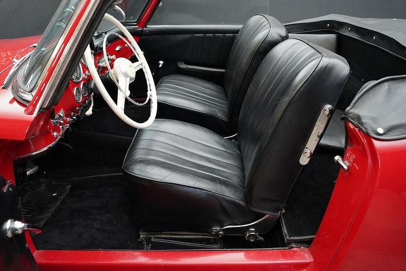 Gebraucht Mercedes 190 105 PS (77 kW) 1955 Rot Limousine