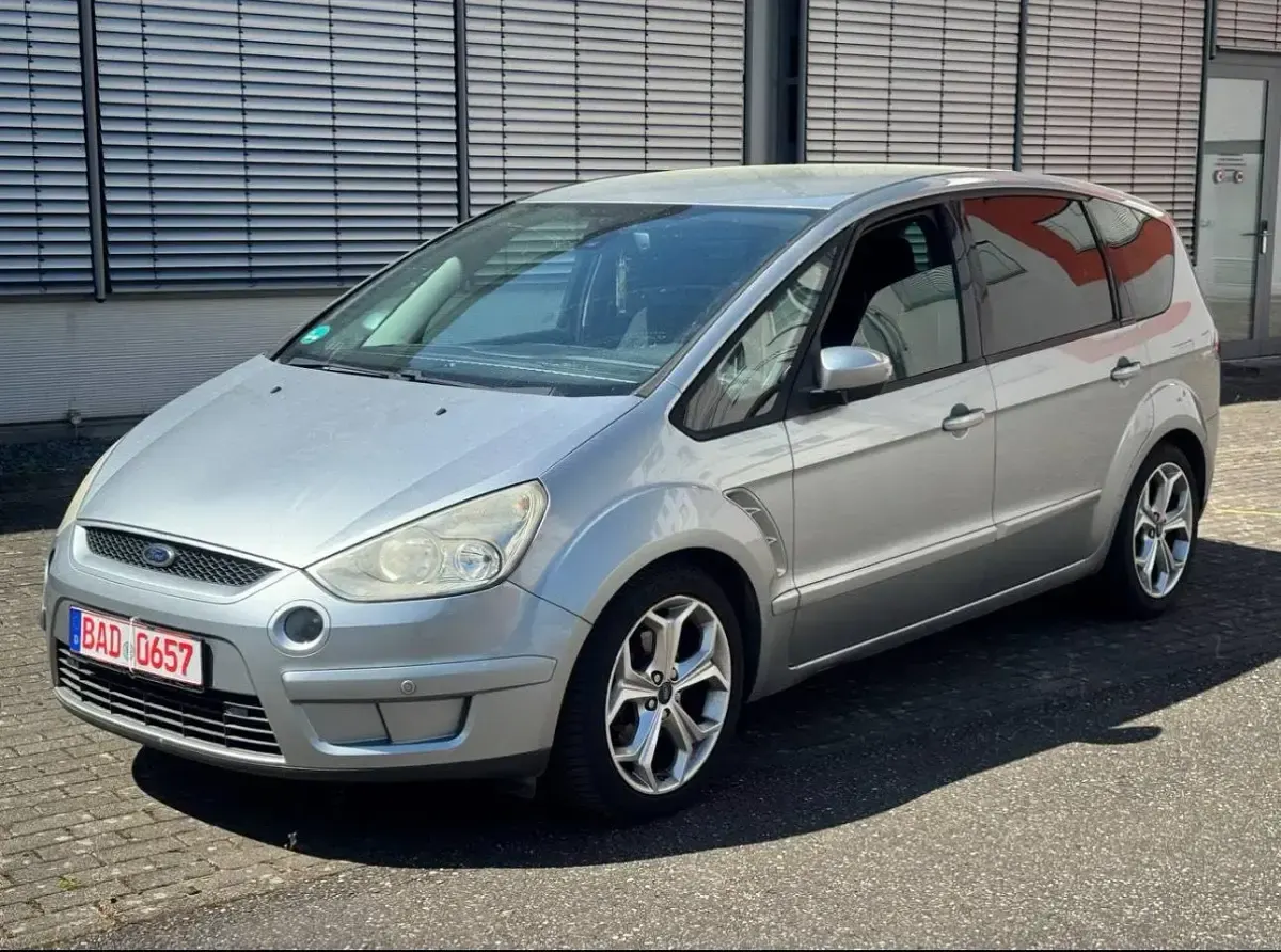 Gebraucht Ford S-MAX Titanium 2007 Silber Van / Kleinbus
