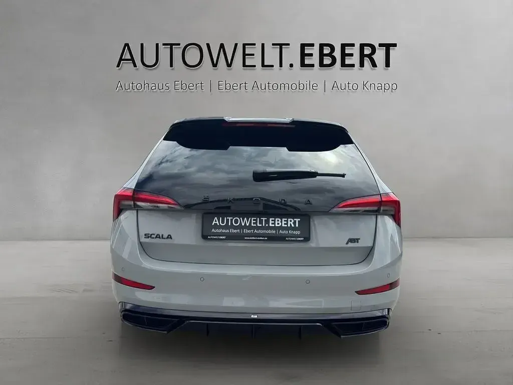 Gebraucht Skoda Scala 190 PS (139 kW) 2021 Grau Kleinwagen