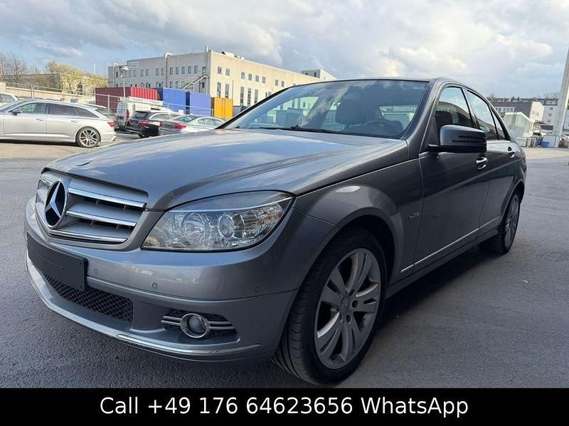 Gebraucht Mercedes C220 Avantgarde 170 PS (125 kW) 2009 Silber Limousine