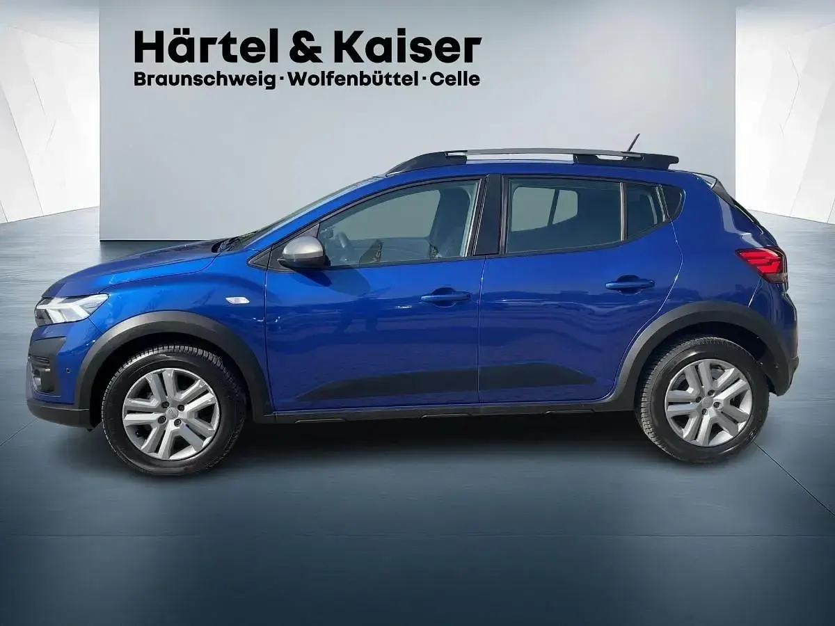 Gebraucht Dacia Sandero Expression 101 PS (74 kW) 2023 Blau Limousine
