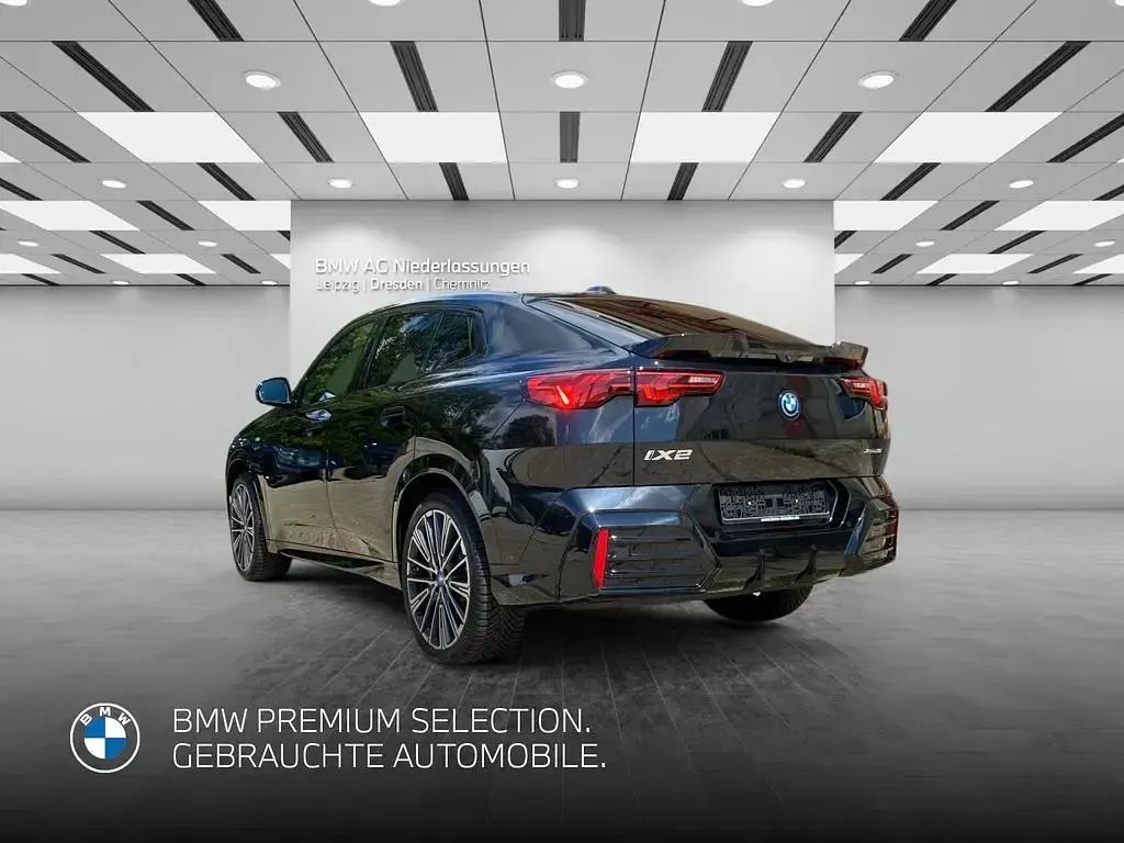 Gebraucht BMW iX2 M Sport 225 kW (306 PS) 2024 Schwarz SUV