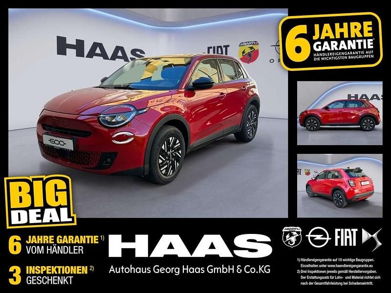 Rot Gebraucht 2024 Fiat 600 SUV | 22.980 € (Superpreis) - Bild 1/4