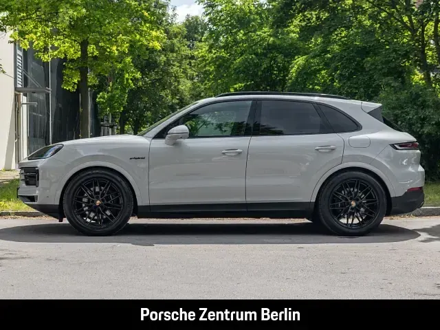 Gebraucht Porsche Cayenne 470 PS (345 kW) 2025 Weiss SUV