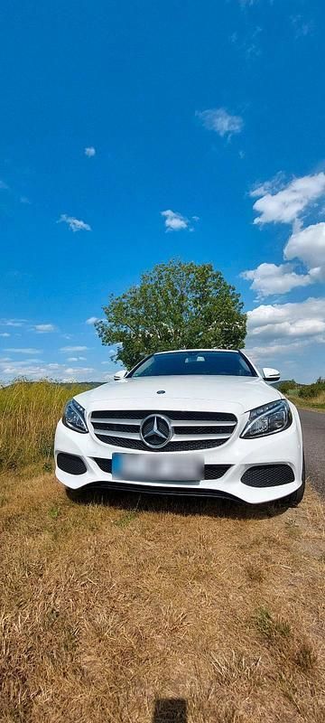 Weiß Gebraucht 2016 Mercedes C180 Kombi | 11.000 € (Superpreis) - Bild 1/4