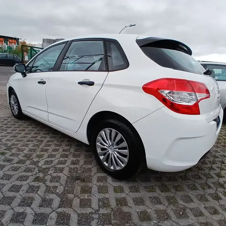 Gebraucht Citroën C4 Attraction 95 PS (69 kW) 2014 Limousine