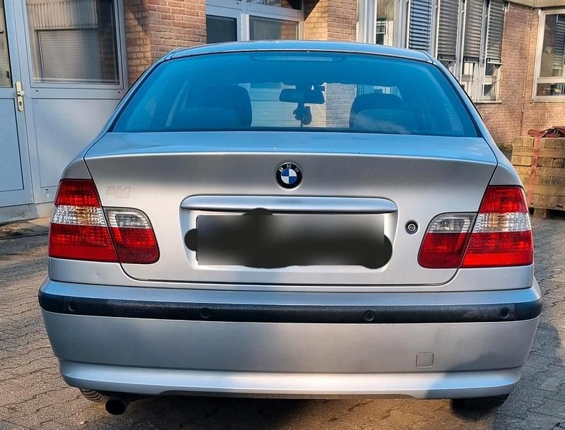 Gebraucht BMW 316 116 PS (85 kW) 2003 Silber Limousine