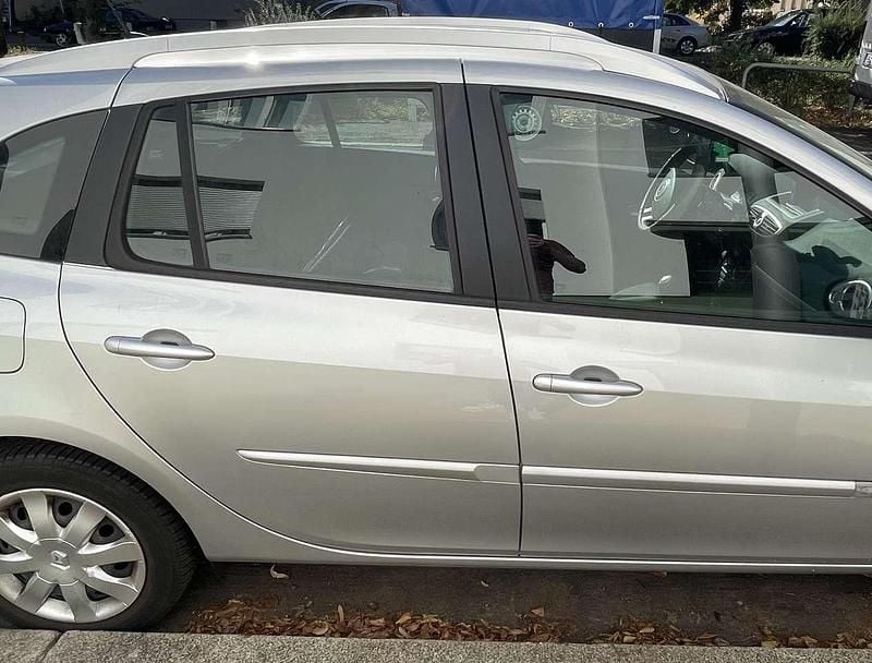 Gebraucht Renault Clio GrandTour 75 PS (55 kW) 2013 Kombi